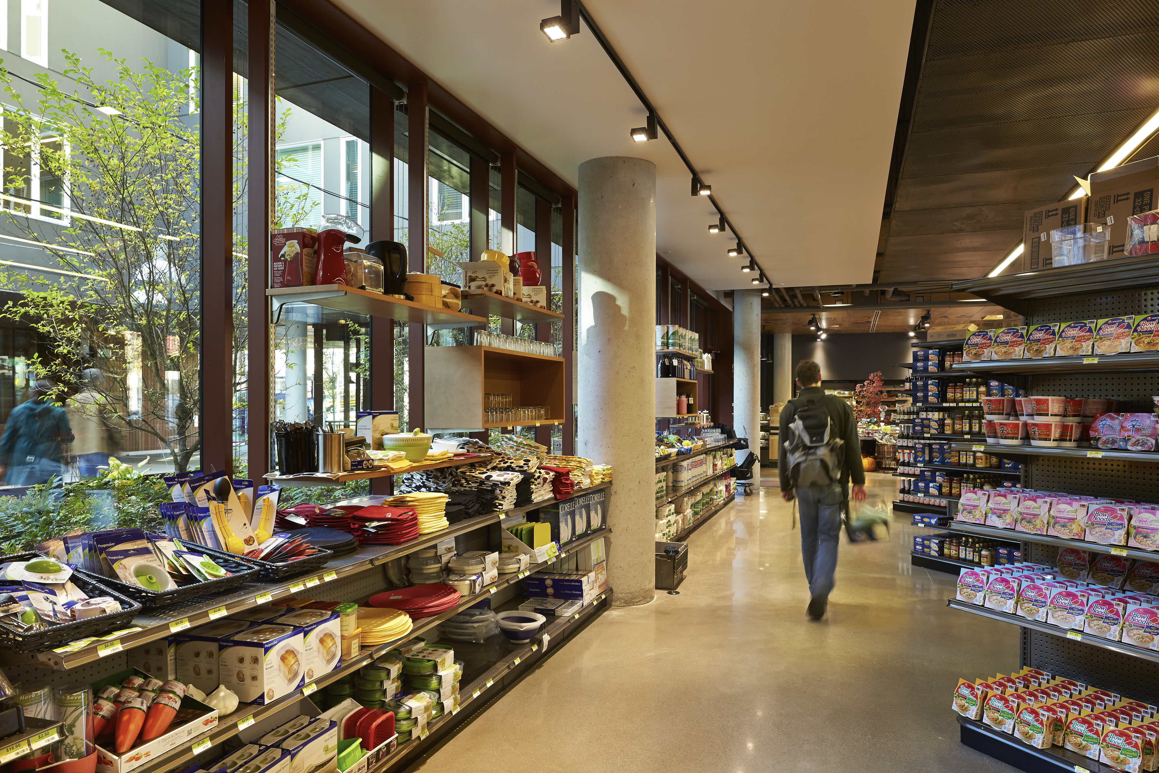 District Market interior-4K.jpg