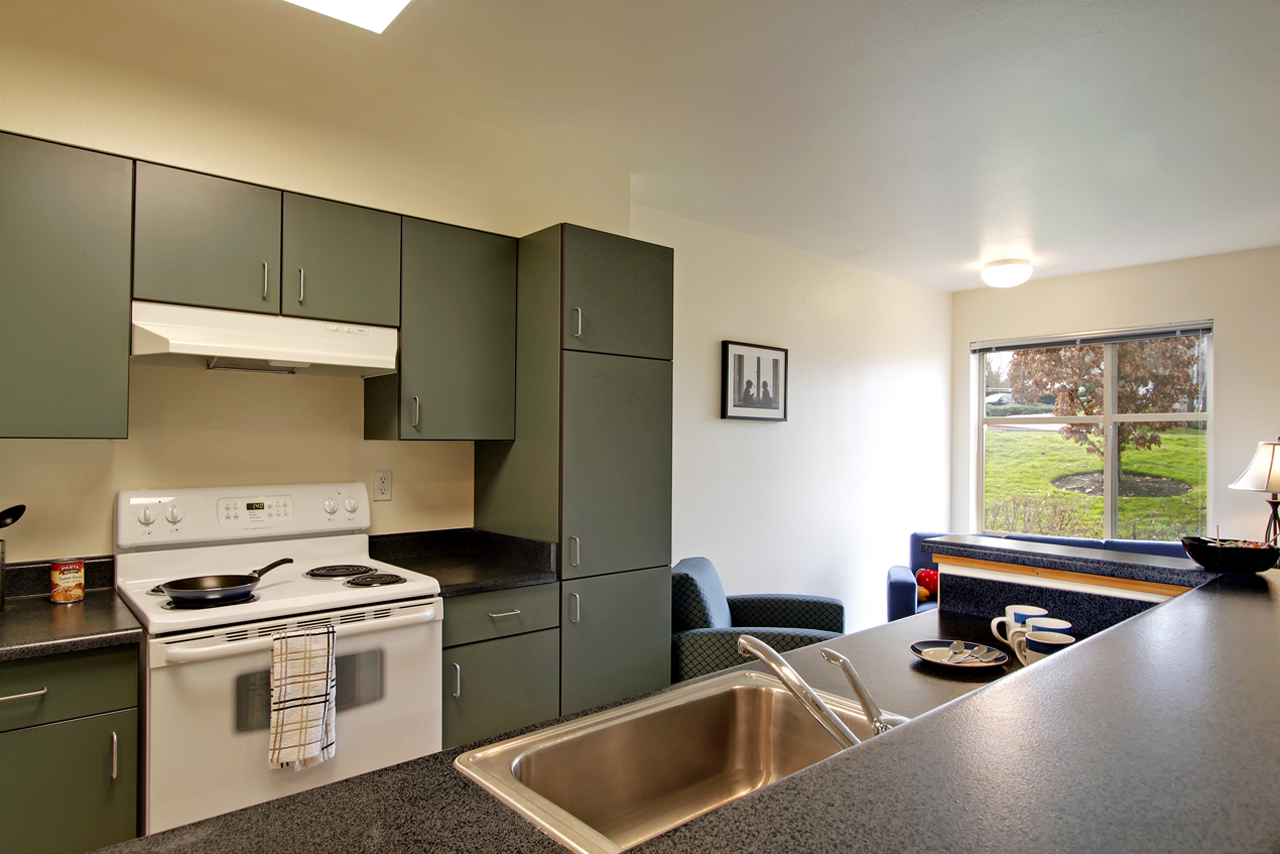 Radford Court kitchen