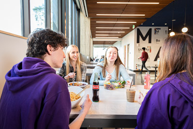 Students enjoying lunch at Center Table