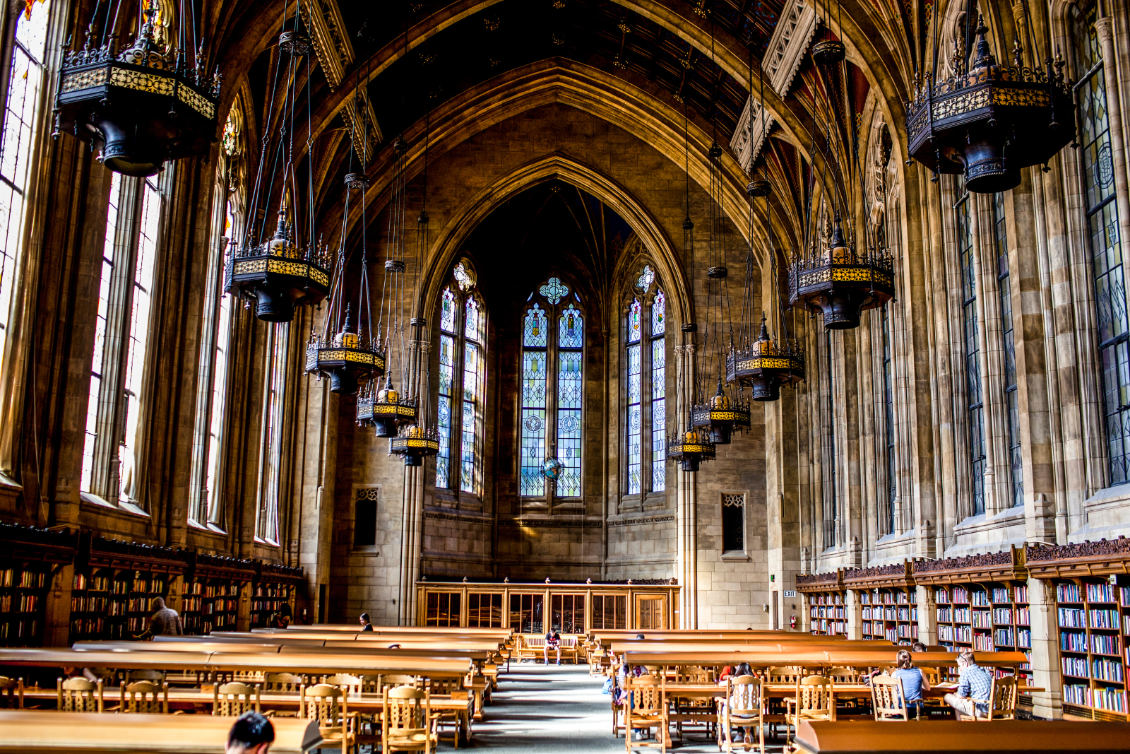 Suzzallo-library_reading-room_20250508_news-page.png