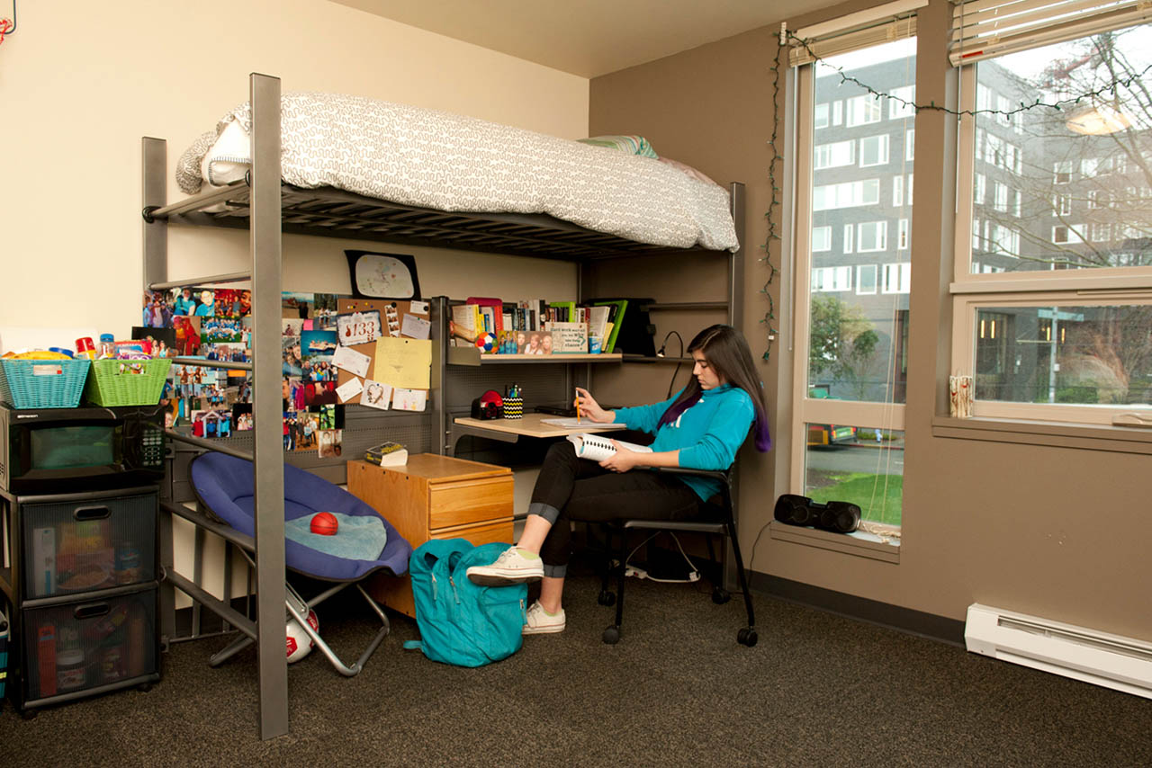Lander Hall single room